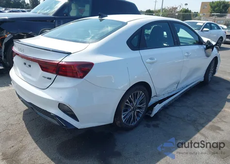 2023 Kia Forte Gt-Line z USA, uszkodzony, nr VIN 3KPF54AD0PE533147